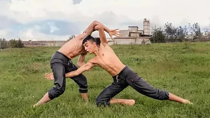 وفاة طفل خلال مصارعة ودية مع زمليه