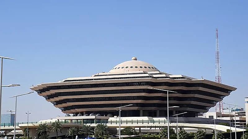 الداخلية تصدر قرارات إدارية بحق 20 مخالفًا لنقلهم 75 مخالفًا بدون تصاريح الحج