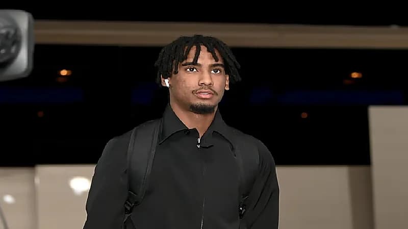 الشباب يجدد عقد حسين الصبياني