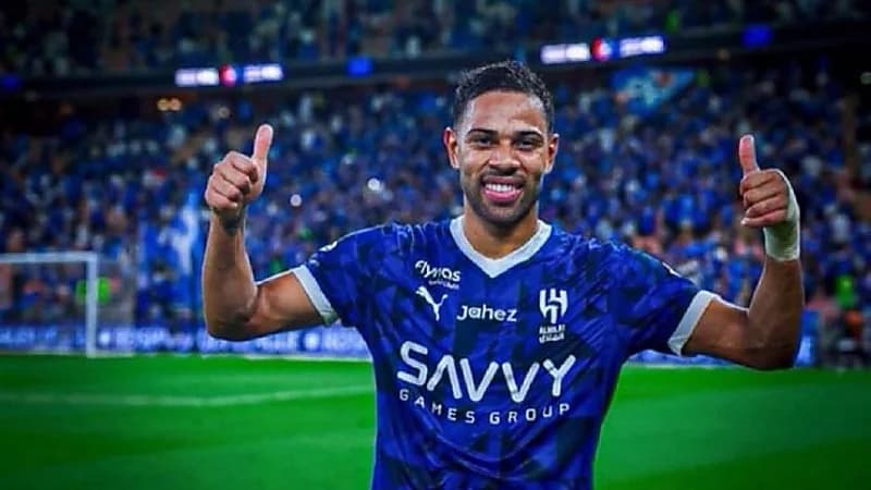 خبير قانوني: لودي لا يملك مبررًا لفسخ عقده والهلال الأحق بالتعويض   ..  فيديو