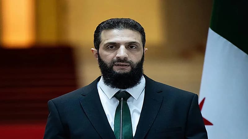 الشرع يطالب برفع العقوبات عن بلاده بشكل كامل