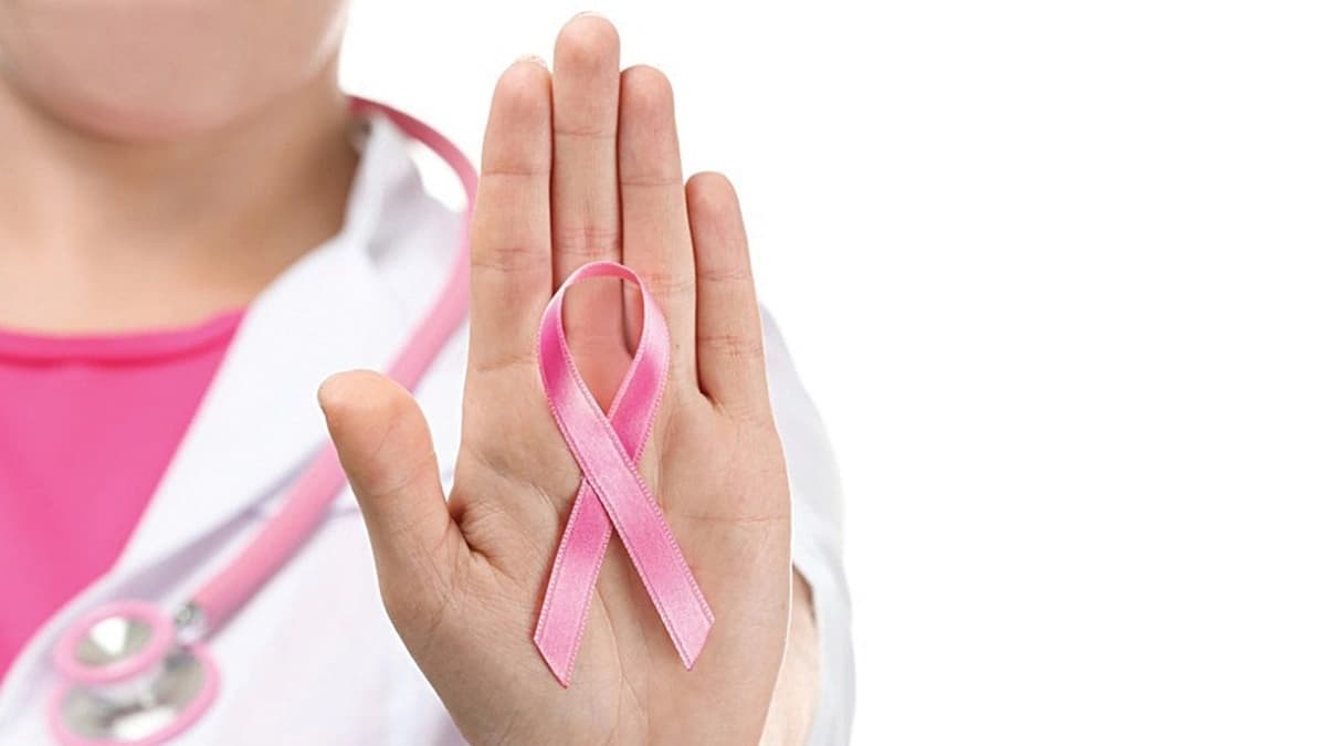 عوامل خطورة قد تصيب المرأة بسرطان الرحم والثدي .. فيديو