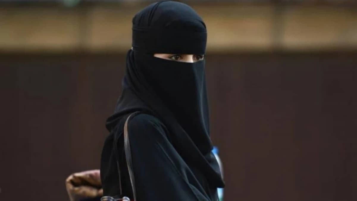 منع ارتداء النقاب في الأماكن العامة بالبرتغال