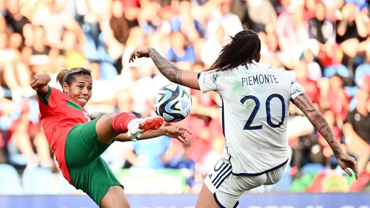 غزلان الشباك لاعبة الهلال.. أول مغربية تدخل قائمة أفضل لاعبات العالم