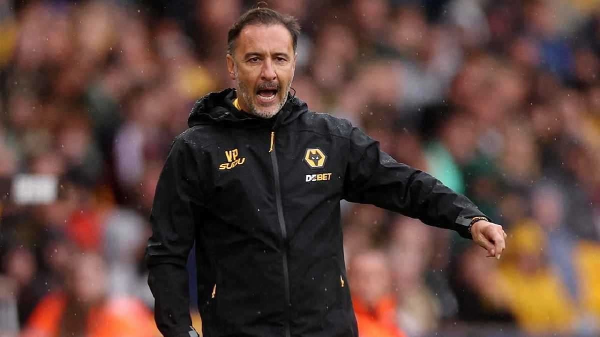 وولفرهامبتون يطيح بمدربه فيتور بيريرا