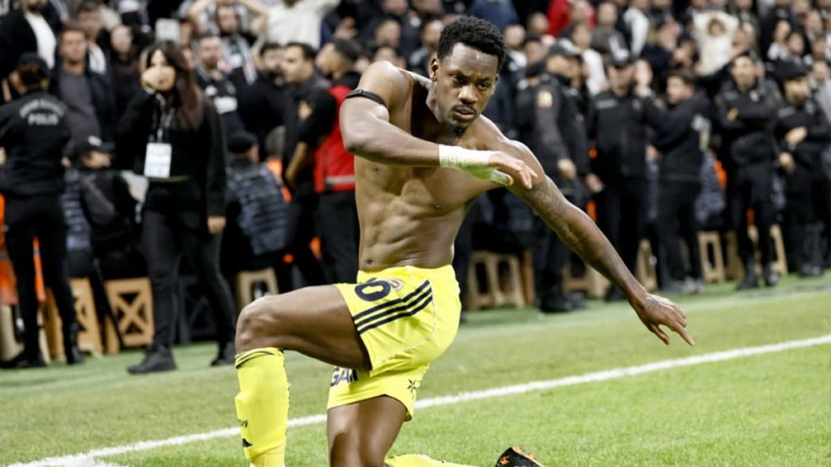 دوران يقود فنربخشة لفوز مثير على بيشكتاش بثلاثية