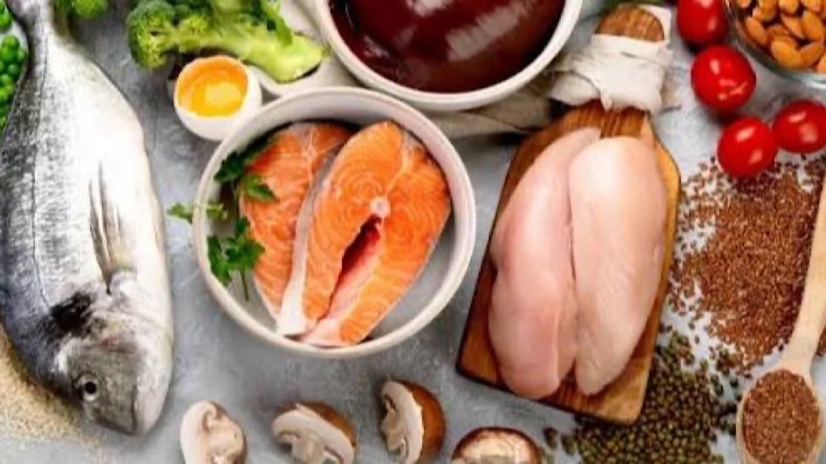 علي الحداد يكشف عن مجموعة من الأغذية المفيدة لتقوية الدم .. فيديو