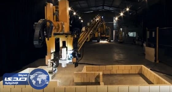 بالفيديو.. المملكة تستعين بـ 100 روبوت في بناء المنازل