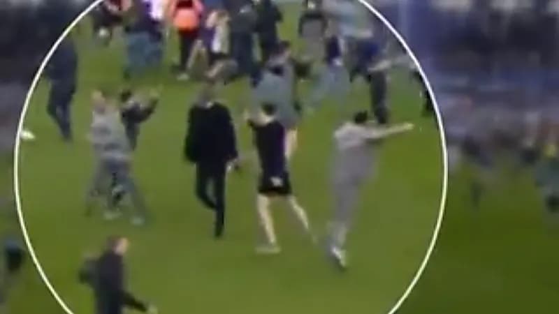 شاهد.. باتريك فييرا يعتدي على أحد مشجي إيفرتون بعد خسارة كريستال بالاس