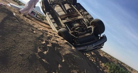 إصابة 4 أفراد في حادث إنقلاب مركبة بالطائف