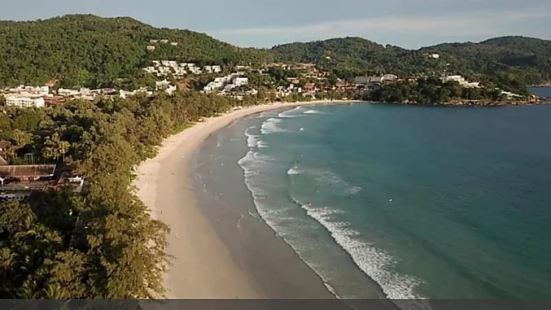 مصرع 4 سياح على شاطئ تايلاندي