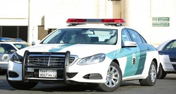 مرور مكة: الإطاحة بمفحط الـ " فورد موستنج " أمام مدرسة