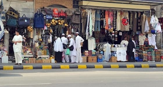 في اليوم الأول من تطبيق الضريبة.. الجشع يسيطر على السوق والتجار يتلاعبون بالأسعار