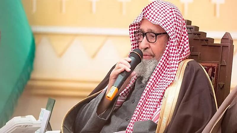 "الفوزان" يوضح حكم الاكتفاء بقراءة سورة الفاتحة في الصلاة