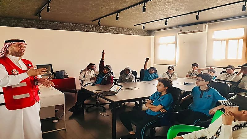 الهلال الأحمر يحاضر عن حالات الاختناق والغصة بمدرستين بجدة