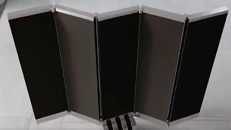 تلفزيون بشاشة يمكن طيه وإخفاؤه تحت الأرض