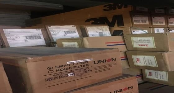 بالصور.. الأمن يطيح بـ 6 محاولات لتمرير ألف كرتون أغذية وأجهزة مجهولة بسبوحة