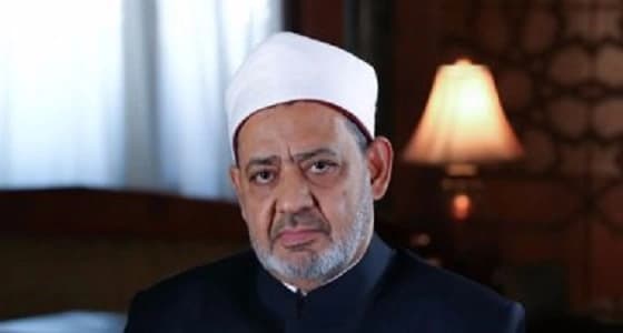 شيخ الأزهر يتكفل بالحج لسيدة استشهد 12 من أبنائها بحادث الروضة