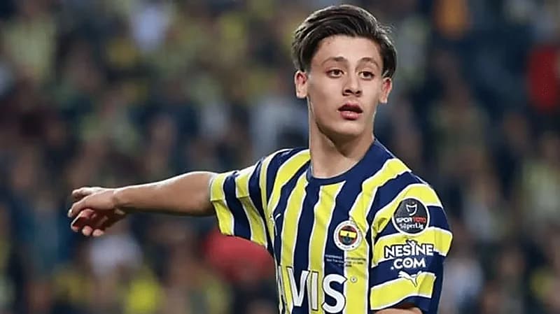 ريال مدريد يخطف نجم تركيا من برشلونة