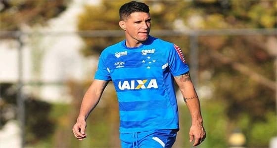 نيفيز وناديه يرفضان عرض جديد من الهلال بـ 10ملايين دولار