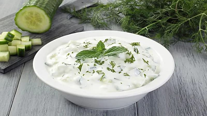 أطعمة تخلصك من الانتفاخ