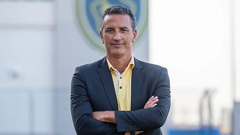 شاموسكا يعود لقيادة التعاون