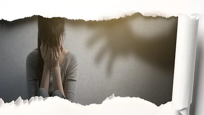 " النيابة العامة " : جريمة التحرش كل قول أو فعل أو إشارة ذات مدلول جنسي عبر أي وسيلة