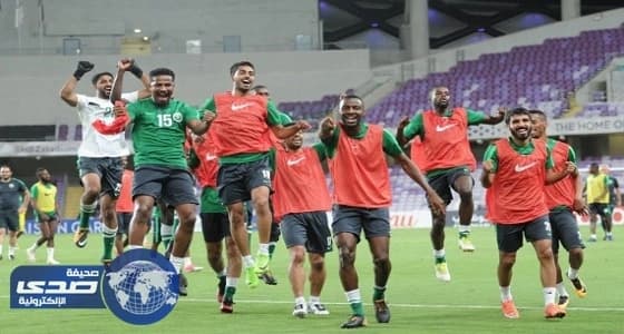 ⁠⁠⁠⁠⁠الفراج رافضا الحديث عن الأندية: كلنا الآن مع الأخضر