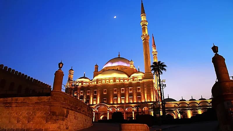 مسؤول مصري يوضح حقيقة بيع القلعة للإمارات