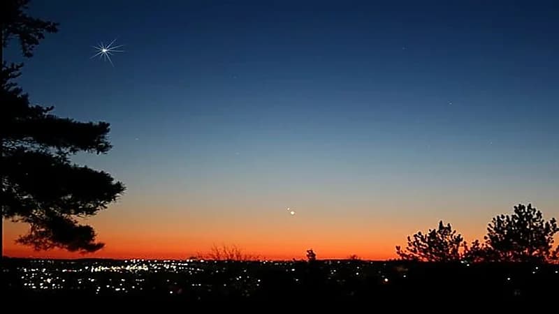 "فلكية جدة": سماء المملكة ستشهد أقرب اقتران بين عطارد والمريخ الأربعاء المقبل