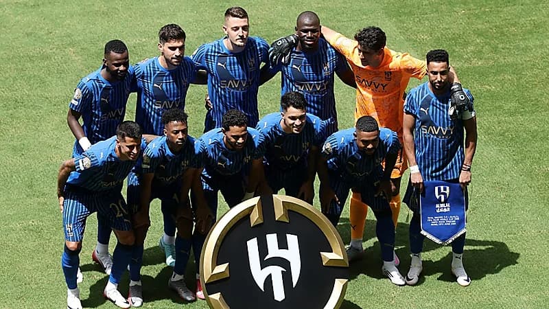 الانضباط تغرّم الهلال وتحرمه من السوبر السعودي