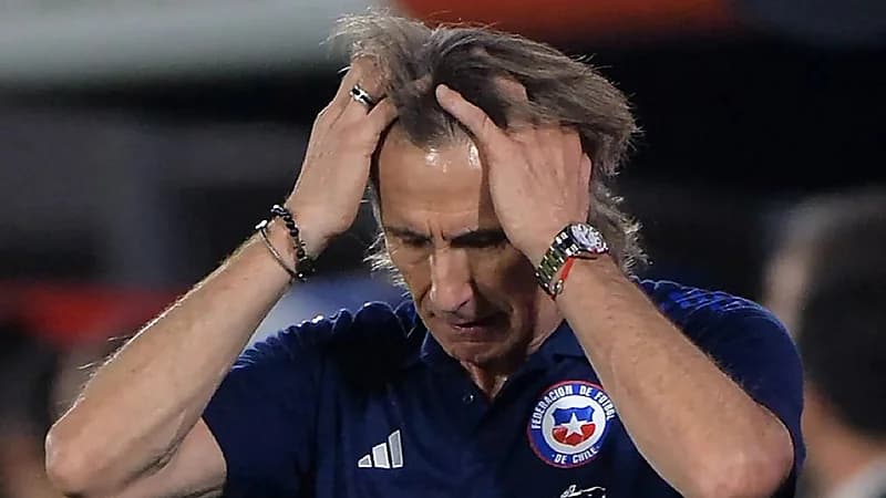 إقالة مدرب تشيلي بعد فشل التأهل لكأس العالم