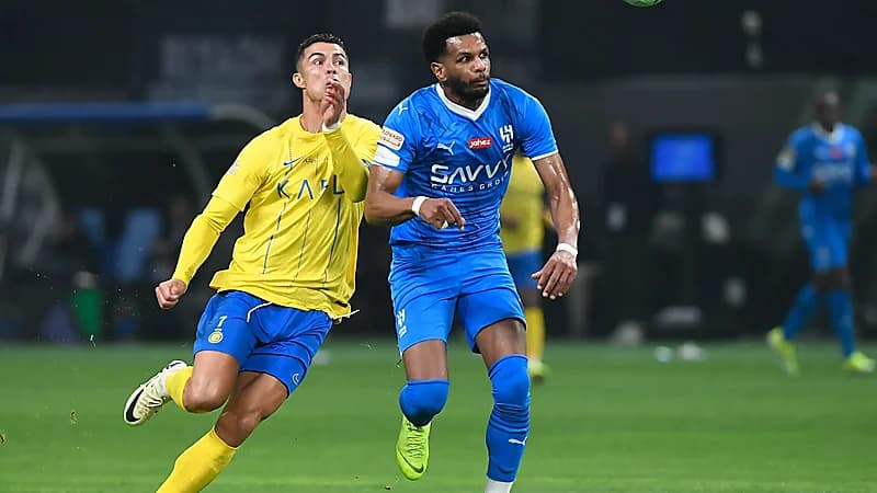 قبل مواجهة الهلال .. قرار هام من كاسترو بشأن الأساسيين