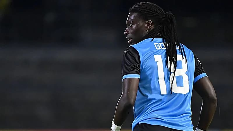 كاواساكي يعلن إنهاء عقد المهاجم غوميز