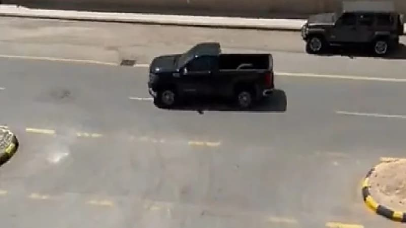 ضبط مفحط ظهر في محتوى مرئي بالرياض