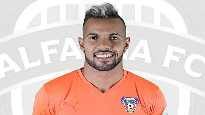  إصابة لاعب الفيحاء "أندرادي" بقطع في الرباط الصليبي للركبة