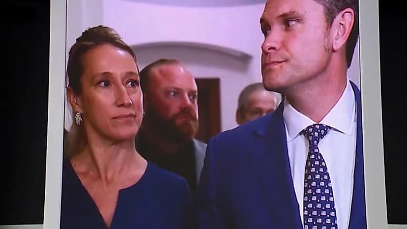 سبب حضور زوجة وزير الدفاع الأمريكي أغلب اجتماعات البنتاغون.. فيديو ‬⁩