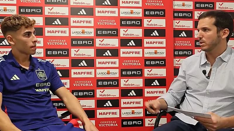 فيرمين لوبيز يوضح حقيقة الخلاف مع زميله غافي في برشلونة .. فيديو