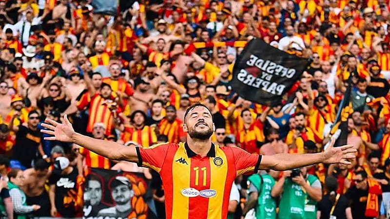 إطلاق سراح نجم الترجي التونسي بعد توقيفه في باريس