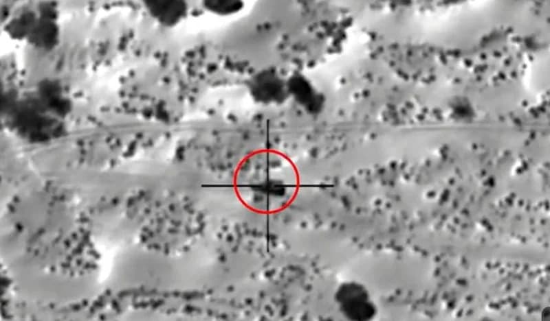 بالفيديو.. استهداف التحالف لآليات عسكرية وعناصر حوثية بالعبدية