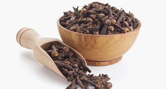 " القرنفل " و " جوز الهند " للقضاء على التهاب الأسنان