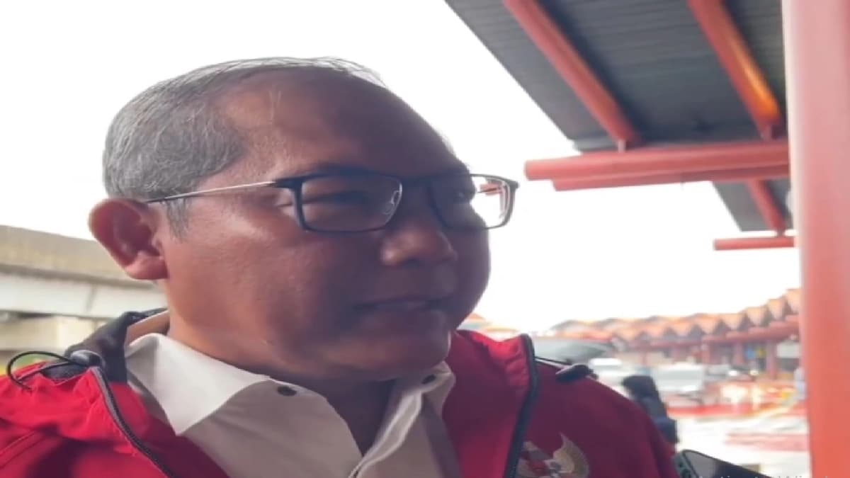 رئيس الاتحاد الإندونيسي يوضح حالة حراسة المرمى قبل مواجهة الأخضر.. فيديو