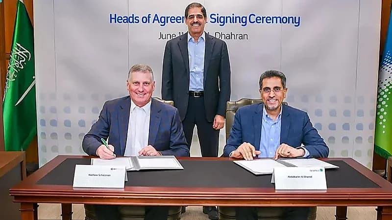 أرامكو السعودية ونيكست ديكيد تعلنان اتفاقية مبدئية لشراء الغاز الطبيعي المُسال