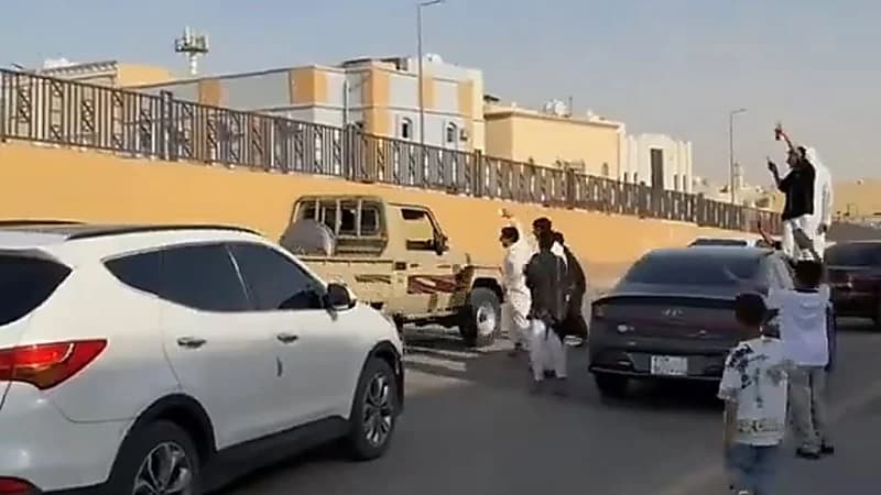 جماهير الهلال تحتشد أمام مقر النادي بعد ملحمة مانشستر سيتي.. فيديو