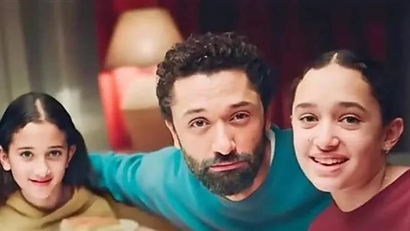 ظهور مفاجئ لابنة كريم عبد العزيز في مملكة الحرير يثير التفاعل.. صور