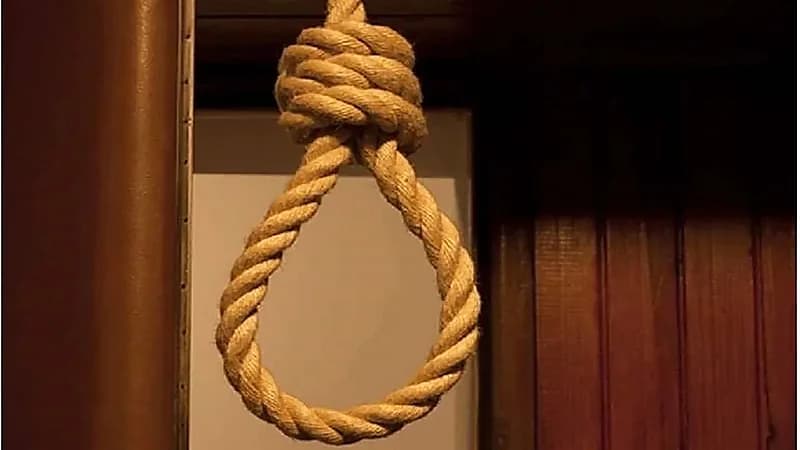 انتحار شاب حزنًا على والدته