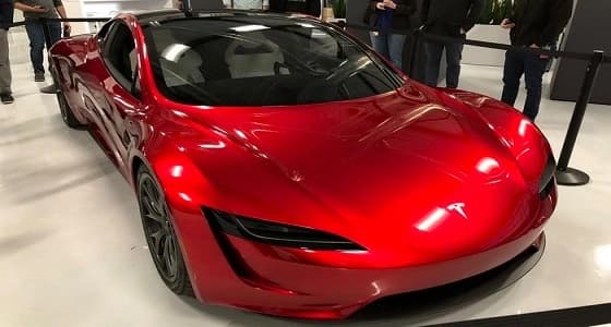 بالصور.. أول ظهور لسيارة " تسلا رودستر " الجديدة