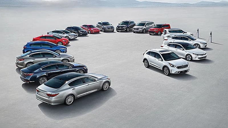 بالفيديو.. كاتب يفسر سبب بيع السيارات في المملكة بأسعار أكبر من دول أخرى