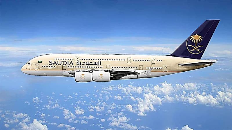 "الخطوط السعودية" توضح موقف من لا يملك حساب على "توكلنا" من السفر