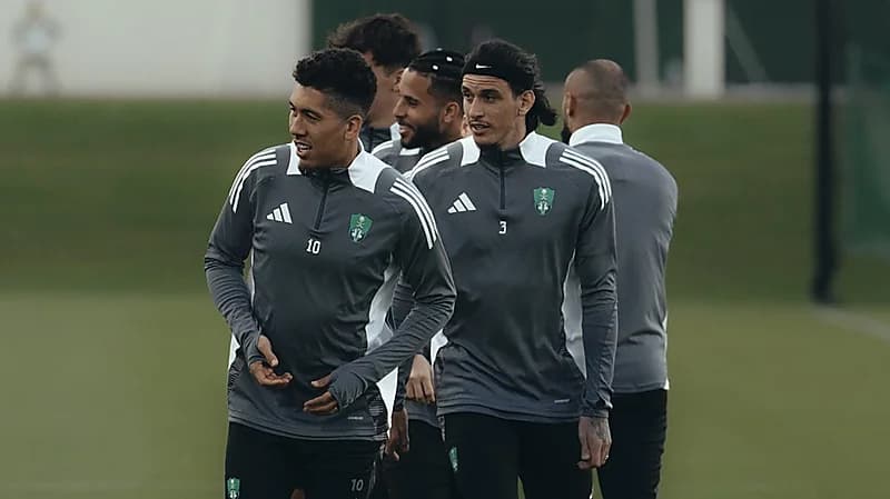 غيابات الأهلي عن مواجهة الشباب